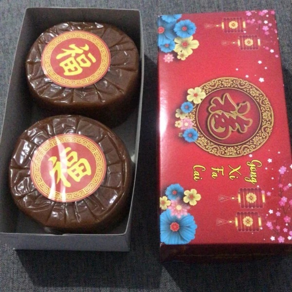 

kue keranjang (1kg isi 2) - PAKAI BOX MERAH