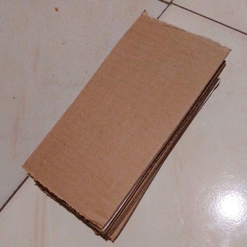 

kardus sempilan ukuran kurang lebih p21xl9