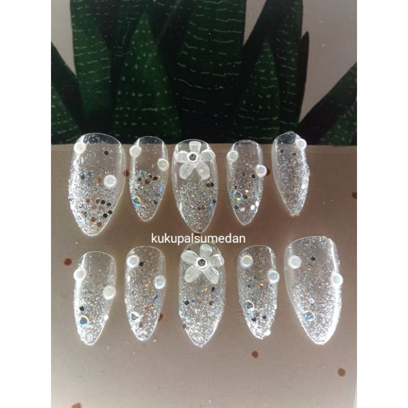 Kuku palsu Silver Glitter flower / kuku Stiletto / free lem gel / kuku palsu pernikahan