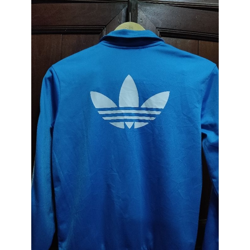 adidas fire bird big logo