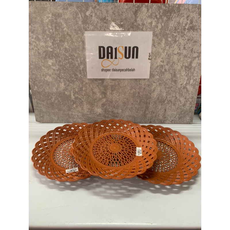 PIRING PLASTIK MOTIF ROTAN PIRING PRASMANAN KECIL DSA0269