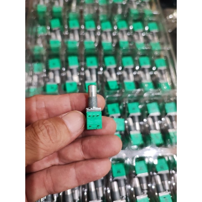 POTENSIO ON OFF VOLUME HT WERCOM V3288 WEICOM V3288 SUICOM SH135