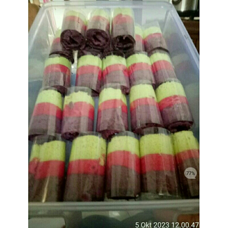

Bolu gulung mini (isi selai starwberi)