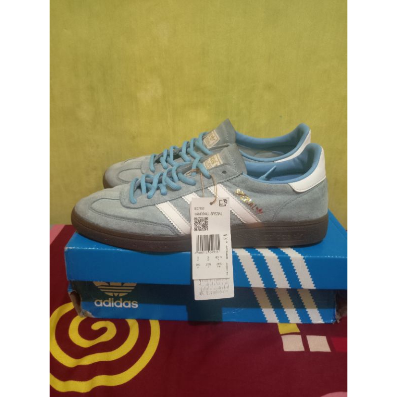 Adidas spezial ice blue