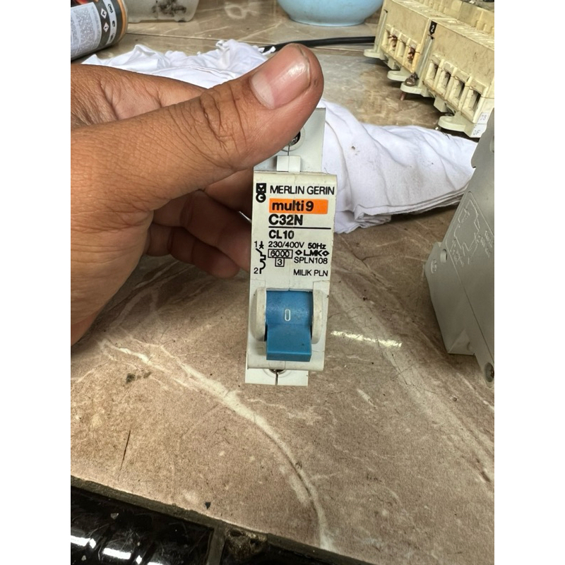 mcb pln 1p 10A