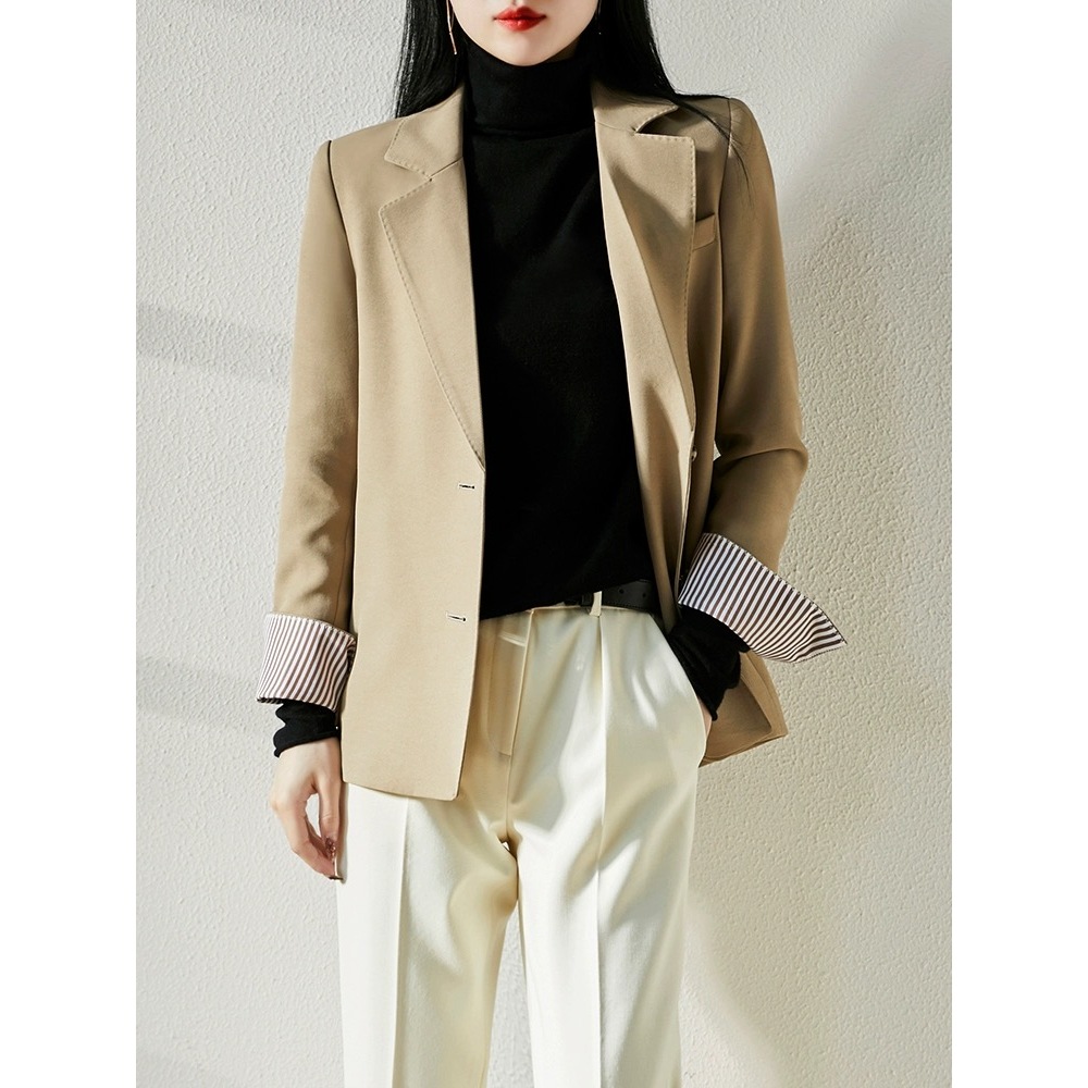 Blazer Kasual Setelan Kecil Longgar