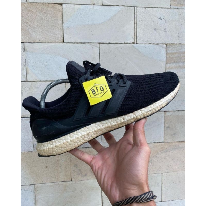 Sepatu Adidas Ultra Boost Size 45.5 Second Original
