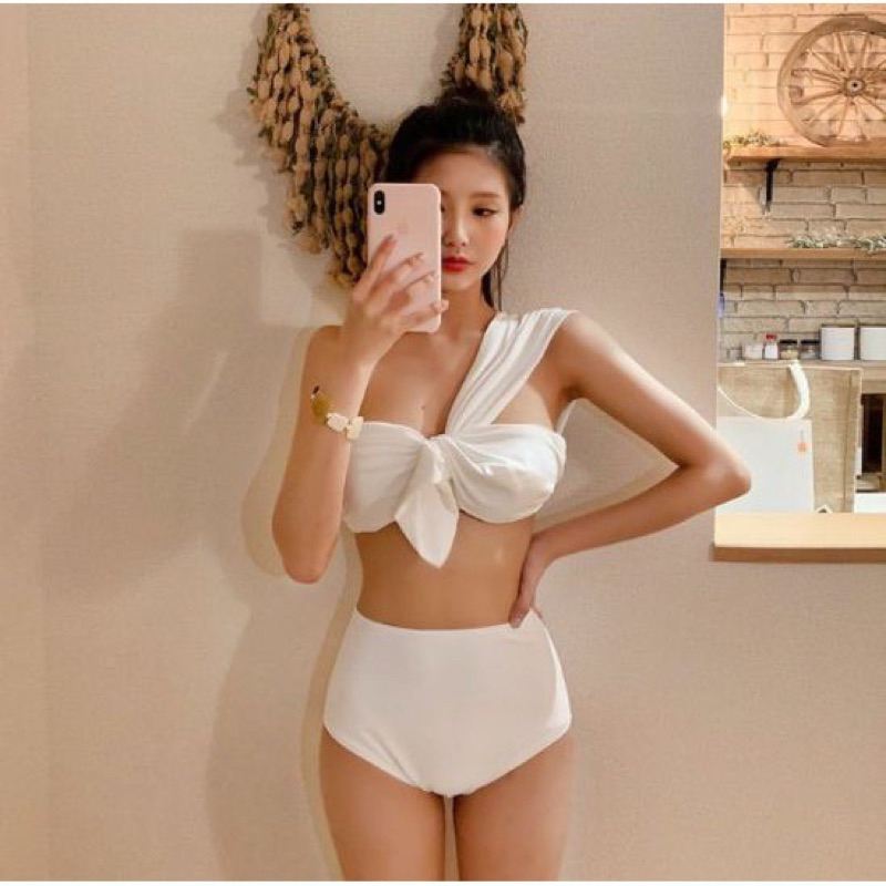 PRELOVED SWIMSUIT SWIMWEAR ONE SET IN WHITE