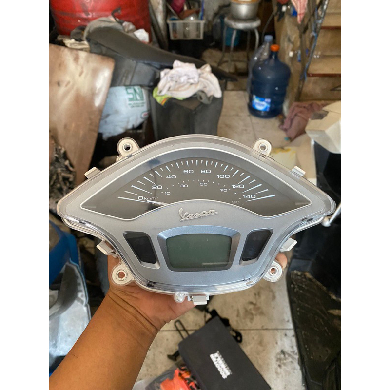 speedometer vespa sprint/primavera