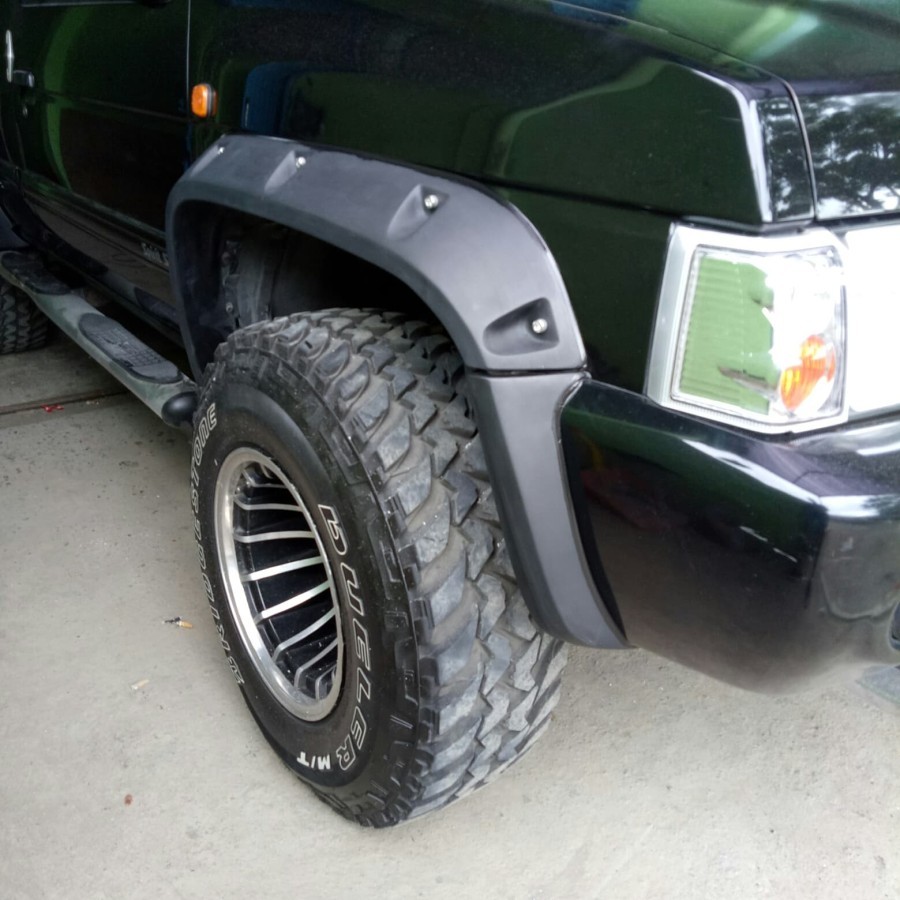 Over Fender Nissan Terrano