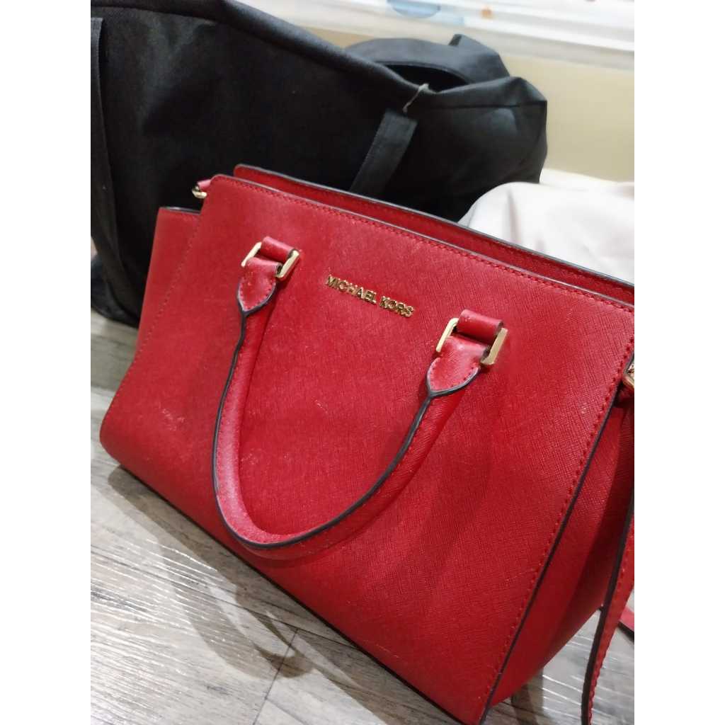 tas michael kors merah asli