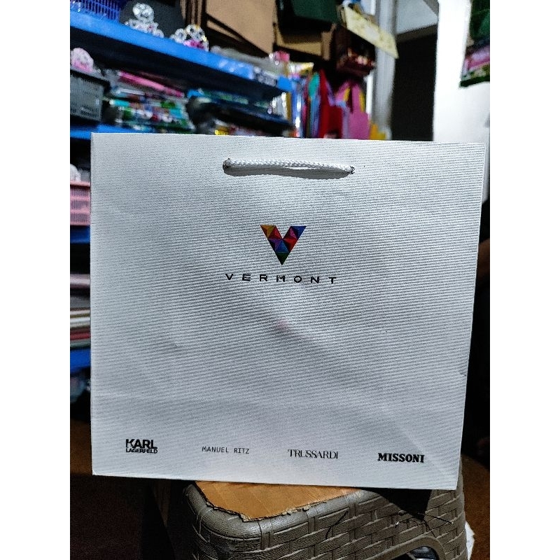 

PAPER BAG VERMONT 25×11X23/PAPER BAG BRANDED/TAS SOUVENIR/PAPER BAG HADIAH