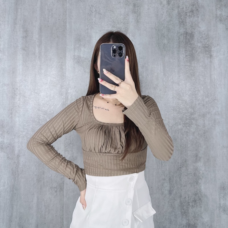Baju Wanita Lengan Panjang Ginny Longsleeve Kerut Dada Atasan Crop Kerut Terbaru
