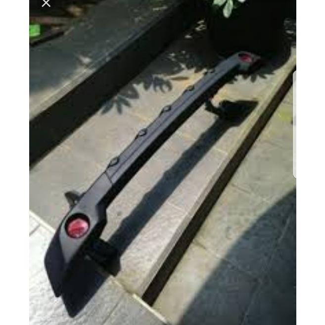 Pengaman Bemper Belakang Avanza 24211