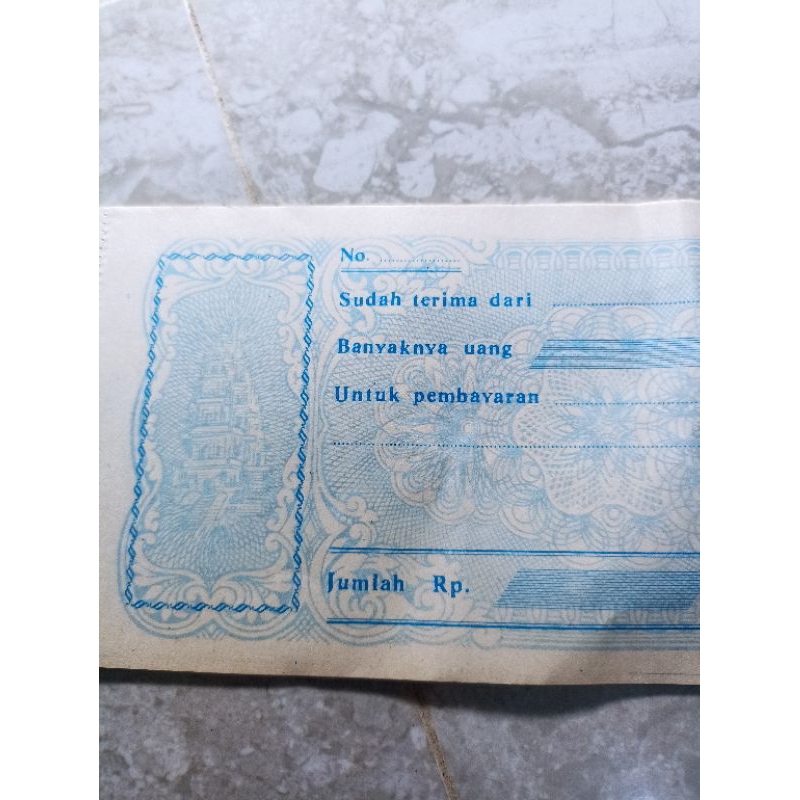 

Kertas Kwitansi Tahun 19 san Perlembar (S213)