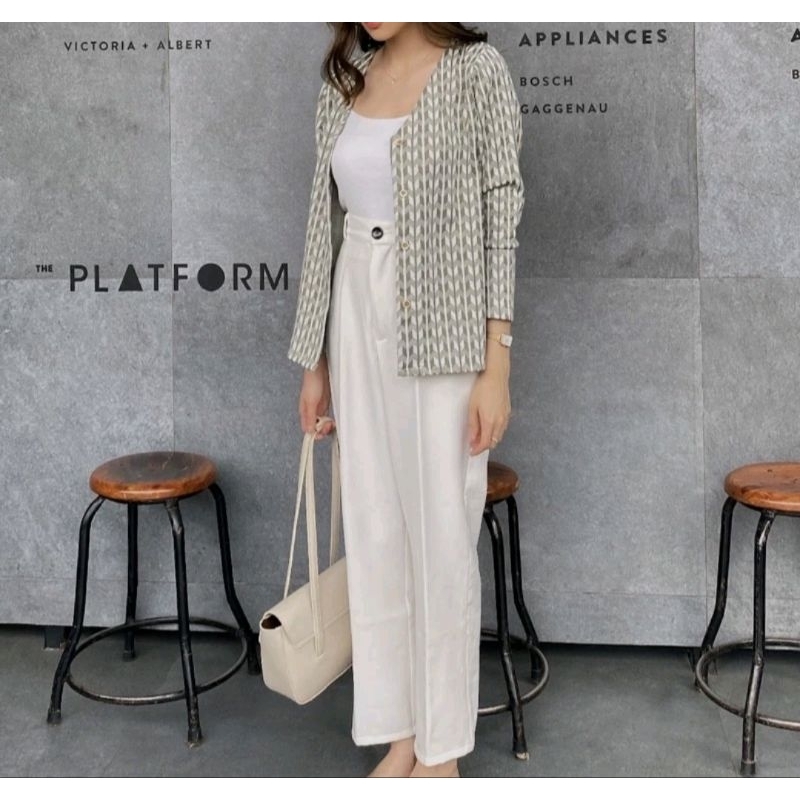 𝗣𝗿𝗲𝗹𝗼𝘃𝗲𝗱 like new-cardigan knit rajut halus lengan panjang beda motif & brand/miss chic rhea outer g