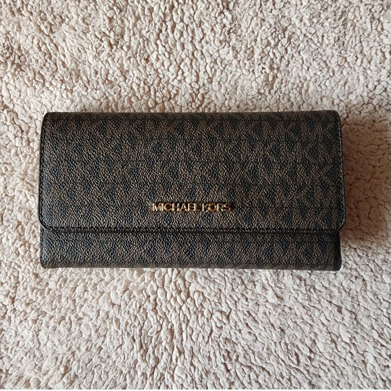 Dompet MK Jet Set Travel Large Trifold Wallet - Original