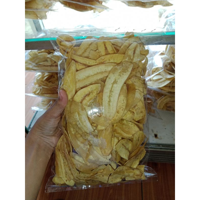

Keripik pisang rasa gurih asin matang