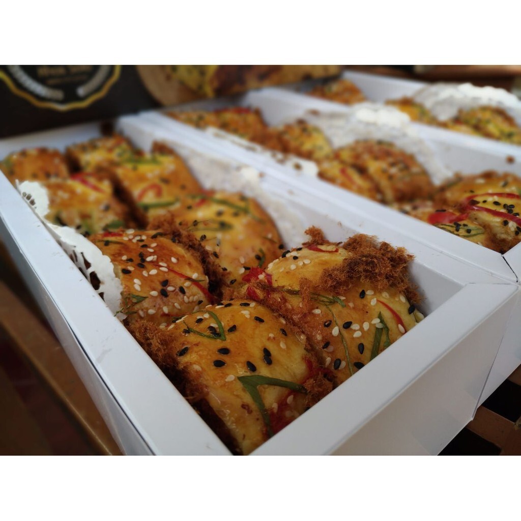 

Solo floss roll Abon Gulung Sapi Pedas