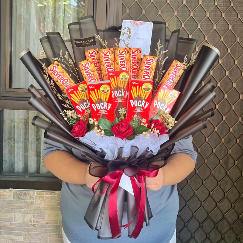 

[READY] BUKET SNACK BOUQUET SNACK COKLAT SILVERQUEEN BUKET WISUDA BUKET JAJAN by