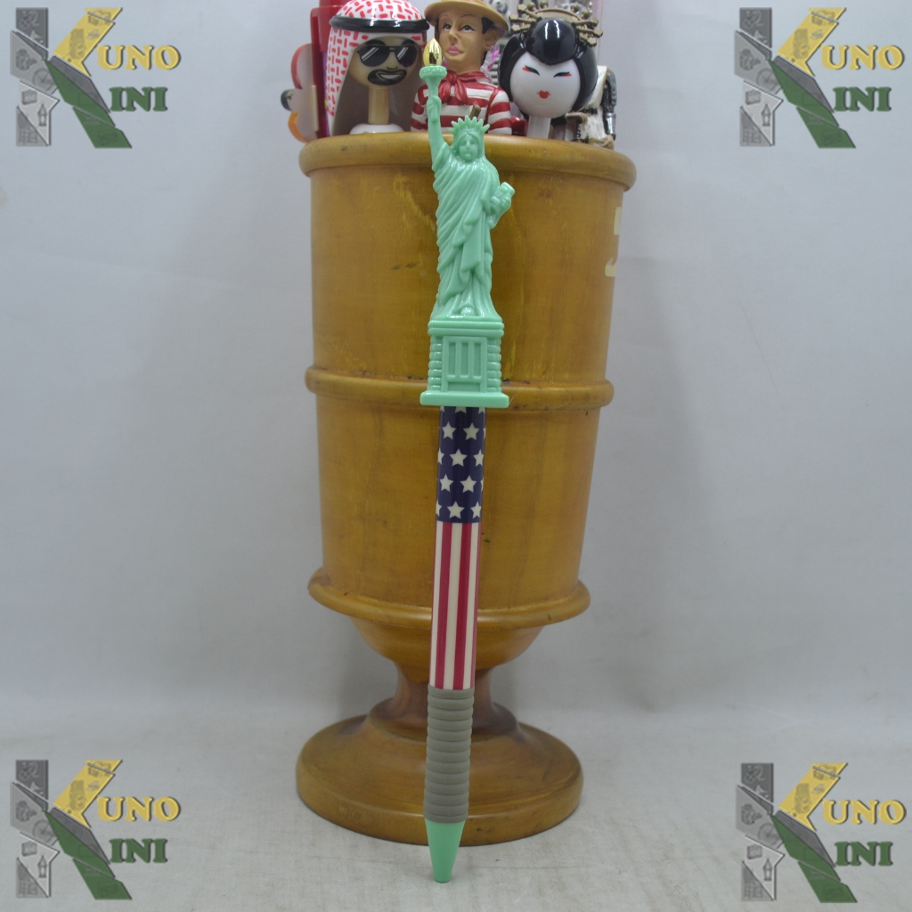 

STATUE OF LIBERTY PEN, from U.S.A