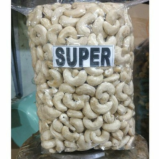 

KACANG MEDE MENTAH UTUH SUPER 1KG / RAW CASHEWS