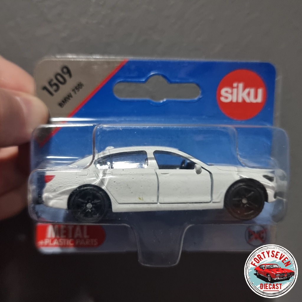 Diecast Siku 1509 BMW 750i putih
