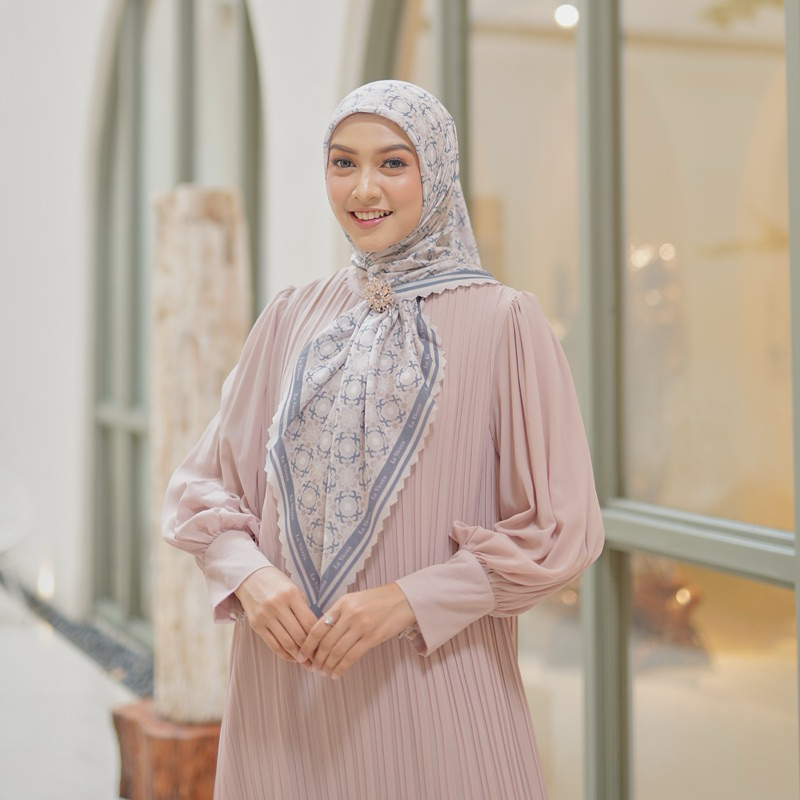La Vierra - Haghia Series Hijab Segiempat Printing