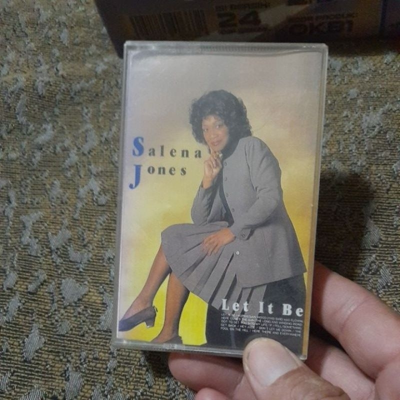 kaset pita salena jones let it be impor singapore (1178)