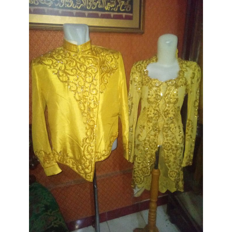 sepasang baju pengantin adat jawa GOLD PRELOVED