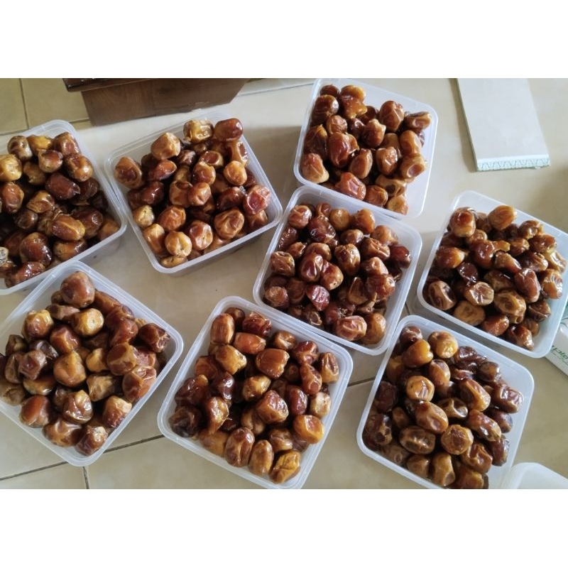 

KURMA SUKARI KEMASAN 1KG BUAH FRESH