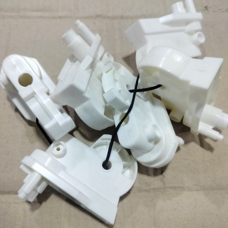 Leher Kipas Angin Dinding Cosmos