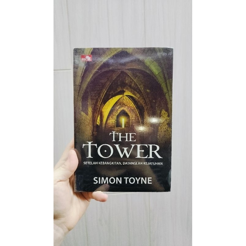 PRELOVED NOVEL BEKAS MEDAN THE TOWER SIMON TOYNE