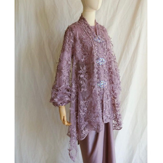 Preloved kebaya Jaleela Runa (Mauve) 1 set