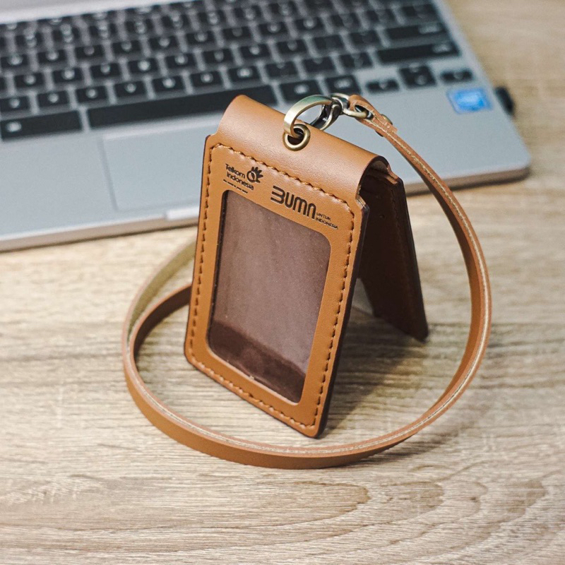 

TEMPAT ID CARD/NAME TAG KULIT SAPI ASLI MAGNET TANAM (FREE REQUEST GRAFIR)