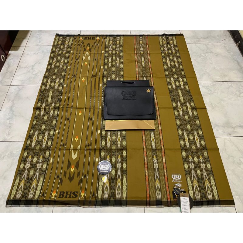Sarung BHS Masterpiece SIB Gold
