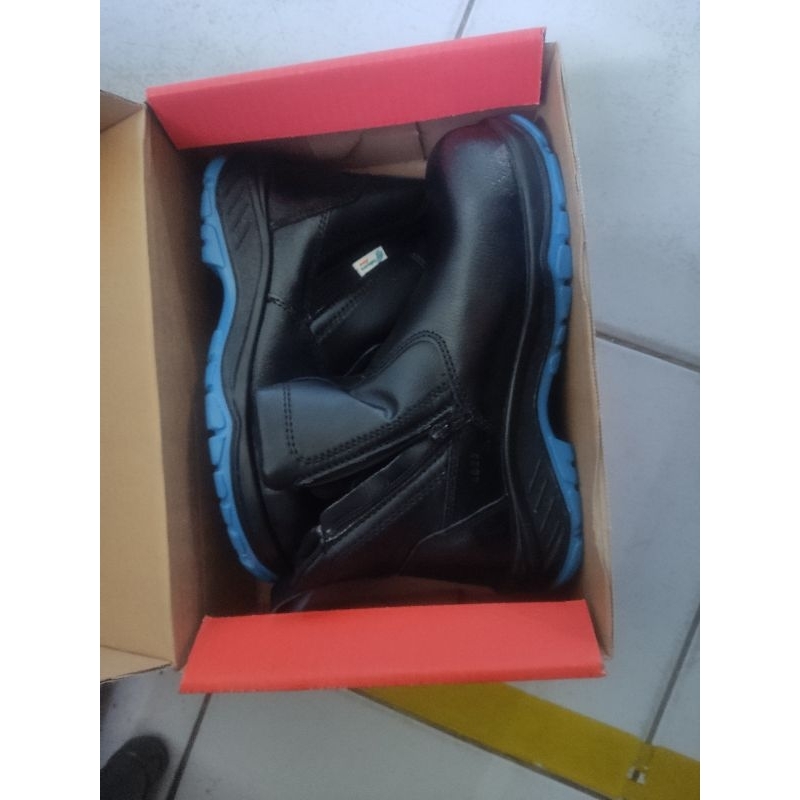 SEPATU SAFETY dr.osha