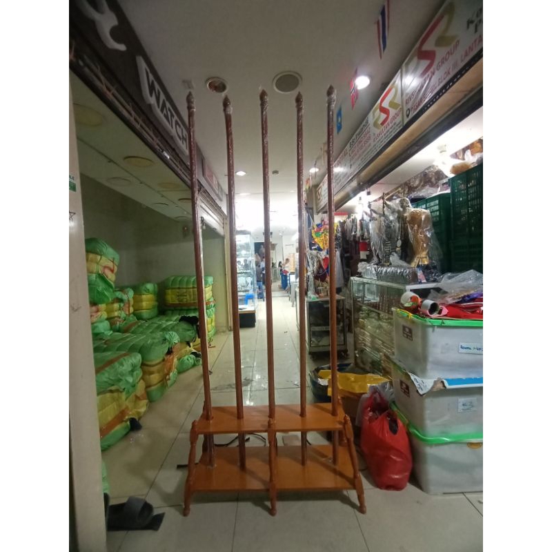 

tiang pataka ruangan atau tiang bendera ruangan lobang 5