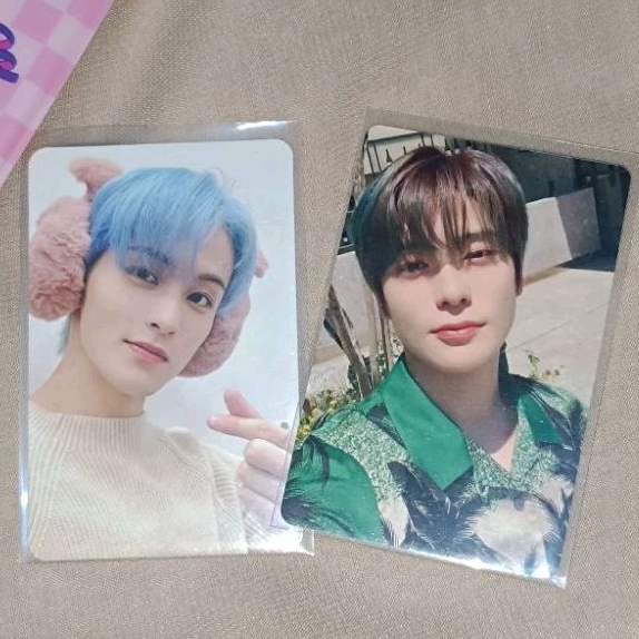 [READY STOCK] PHOTOCARD Mark pink Christmas, Jaehyun dicon 101