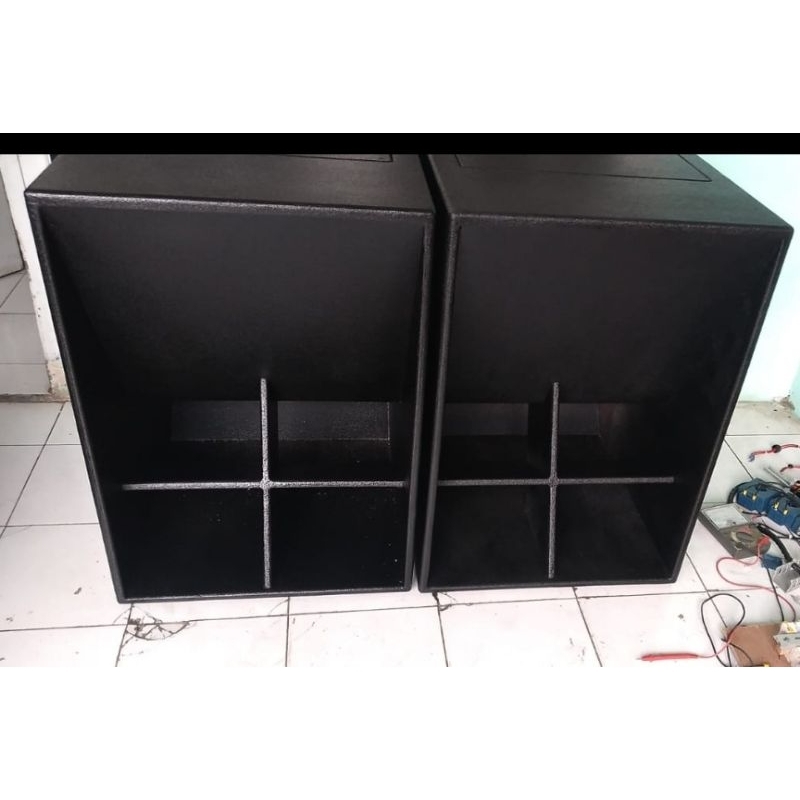 BOX SPEAKER 18 INCH MODEL TURBO