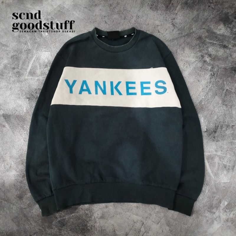MLB Yankees Sweatshirt