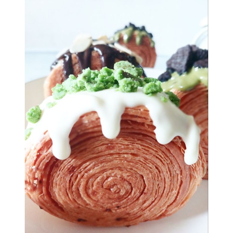 

Me's Butter Cookie Cromvoloni Milk Crumb Macha 150g