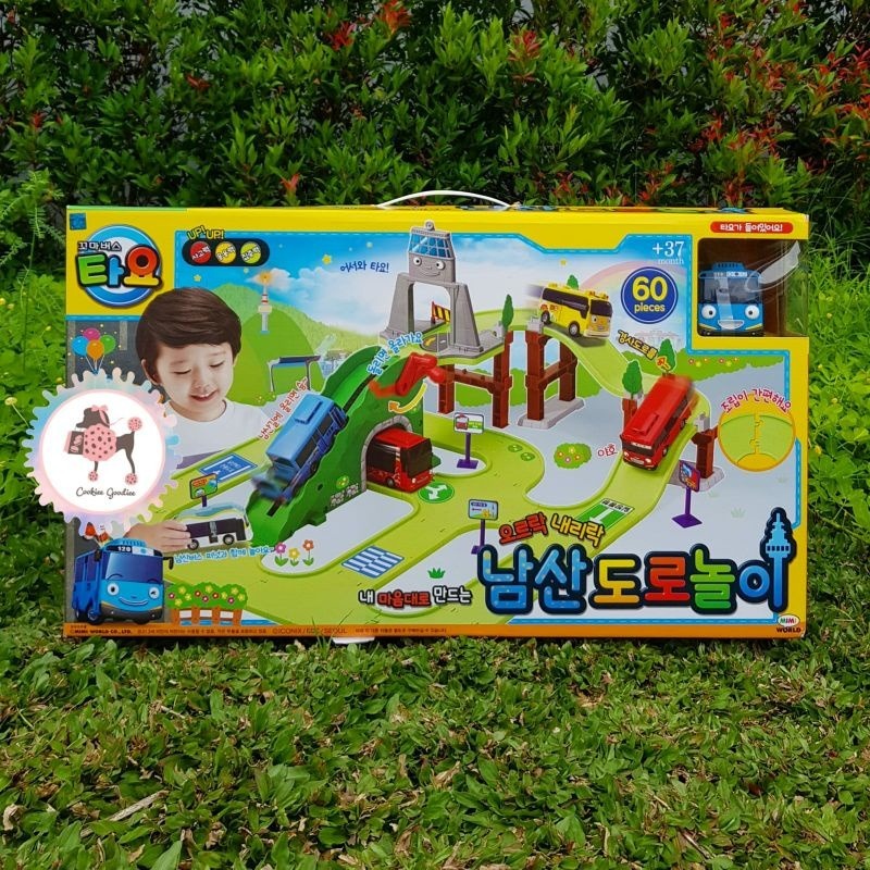 Tayo the Little Bus Road Expanding Playset