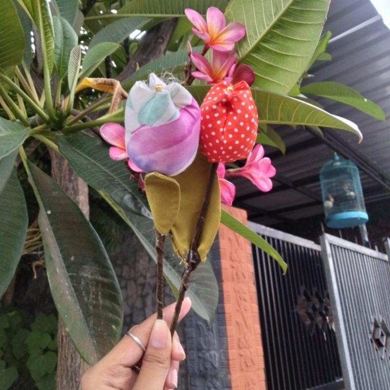 bunga dari kain perca