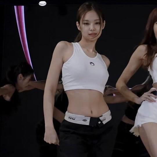 Celana Kulot mirip Jennie Blackpink dance practice pink venom