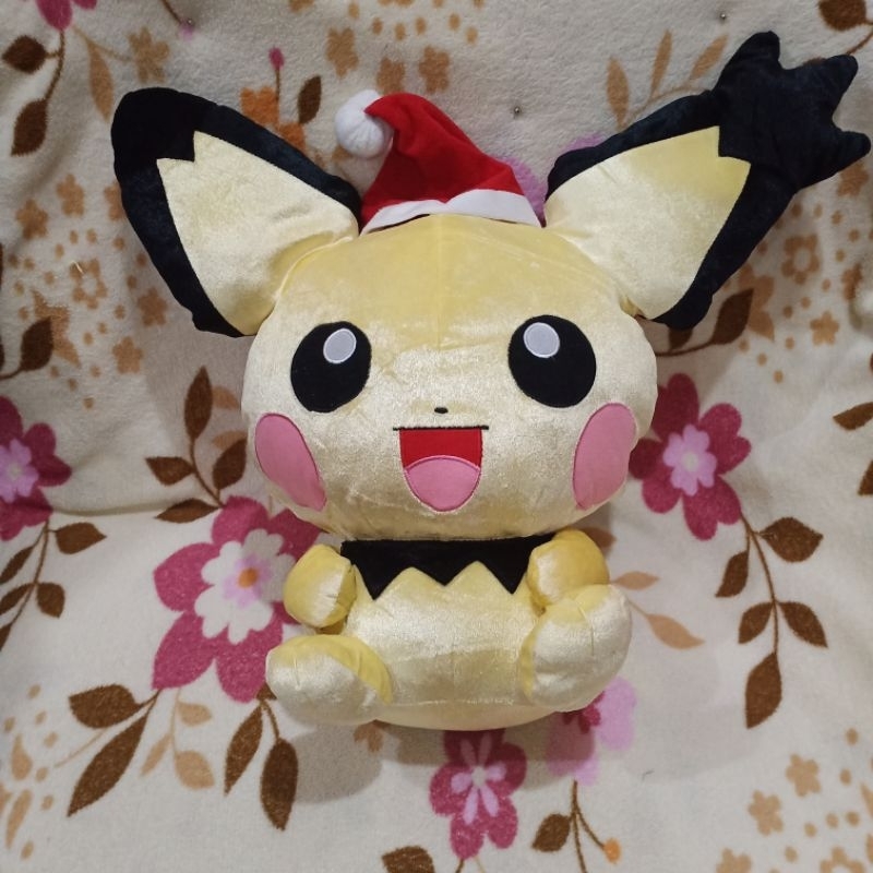 BONEKA POKEMON PICHU CHRISTMAS JUMBO banpresto