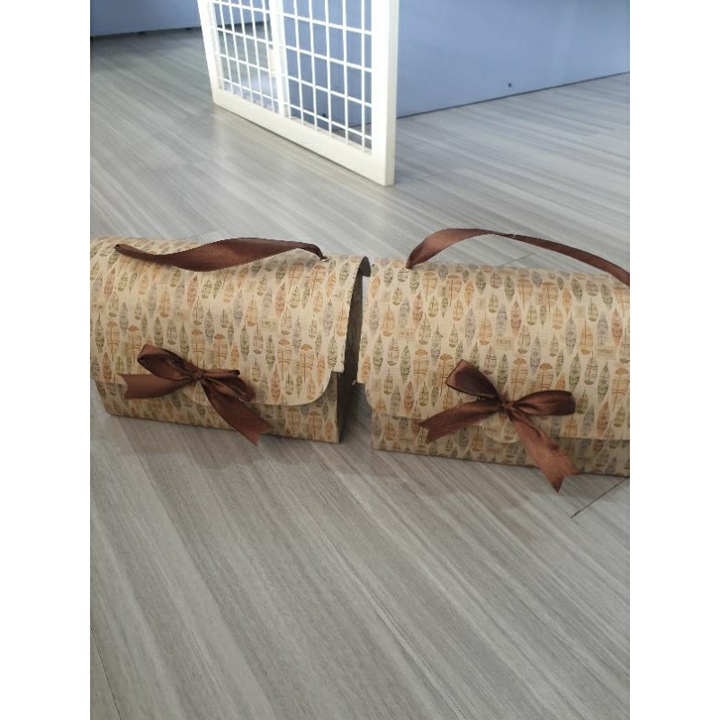 

gift box model tas/ gift box motif vintage