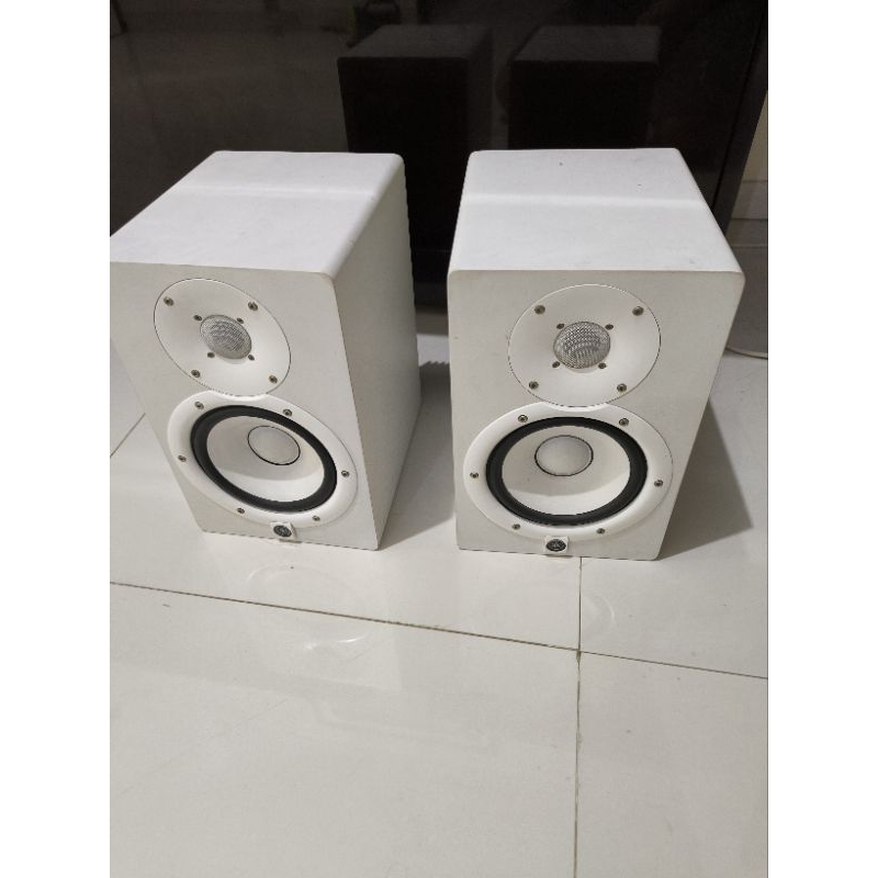 Speaker flat monitor Yamaha HS7 kondisi normal mulus istimewa