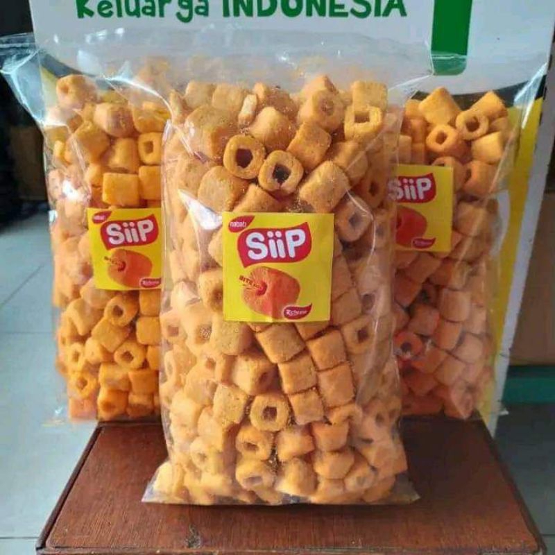 

Snack Nabati siip rasa keju 200gr sip coklat richeese jagung bakar