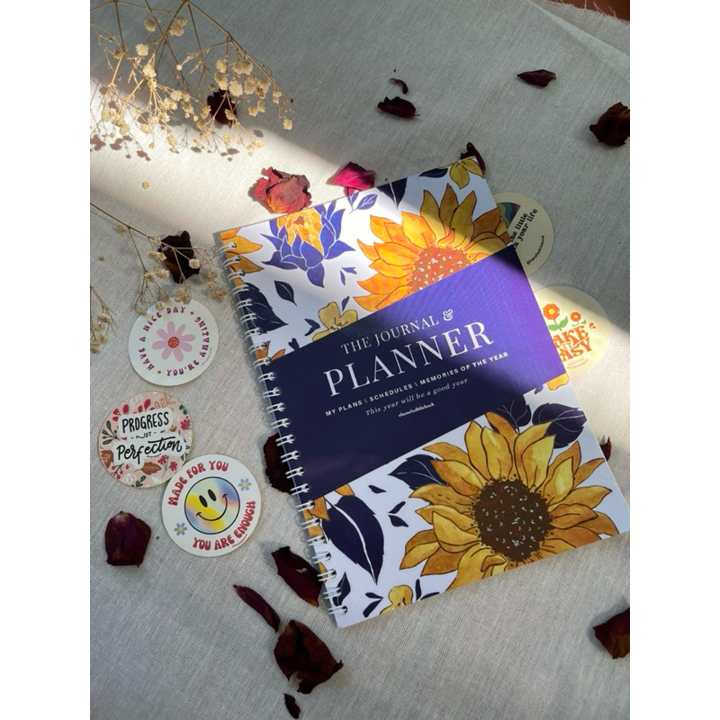 

Planner blue flowers